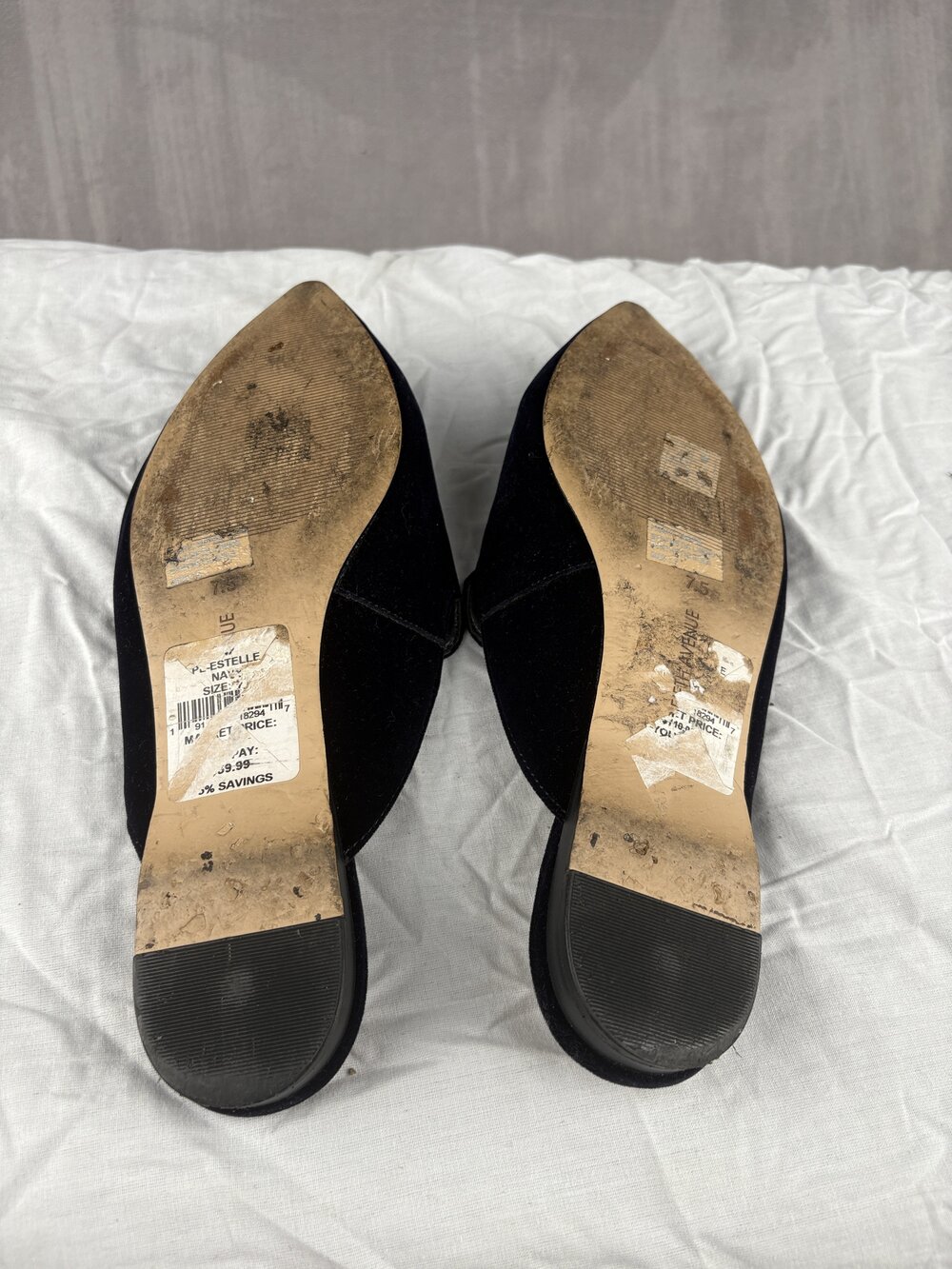 Saks Fifth Avenue Velvet Pointed-Toe Mules Flats Sz 7.5 - Picture 8 of 9